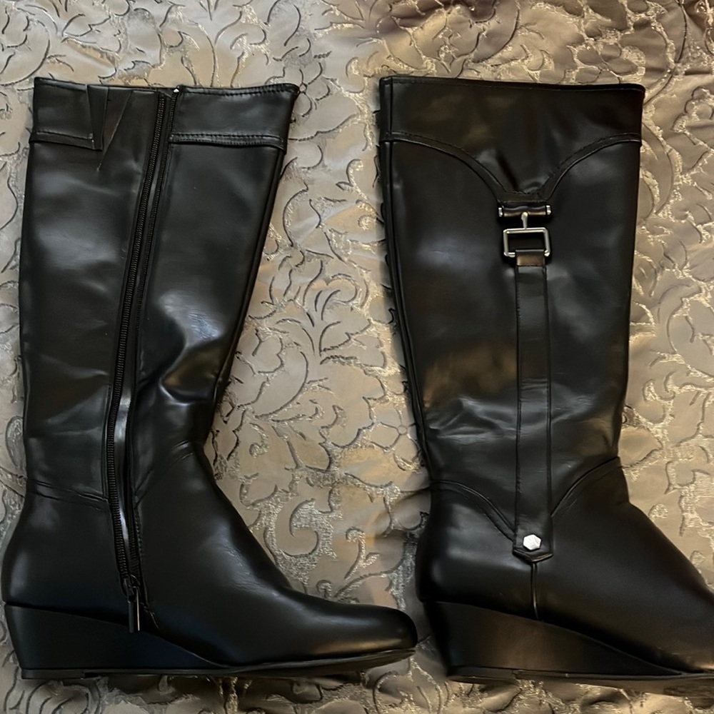 Womens leather boots